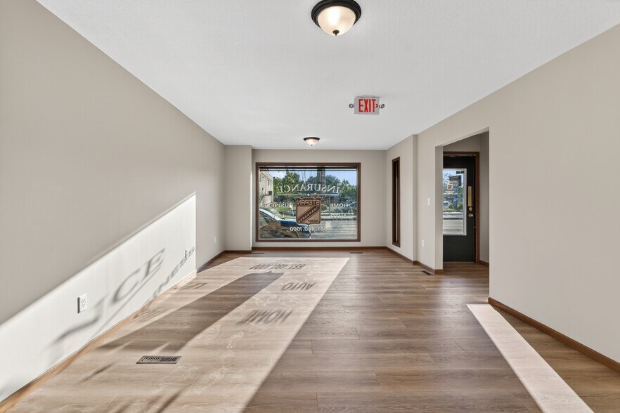 More Photos Of 407 Vermillion St, Hastings Office For Sale