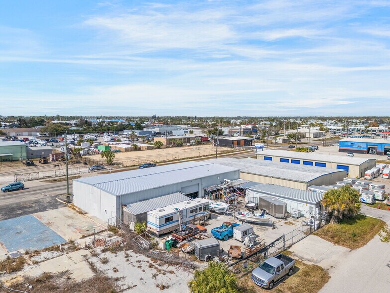 More Photos Of 6478 San Casa Dr, Englewood Warehouse For Lease
