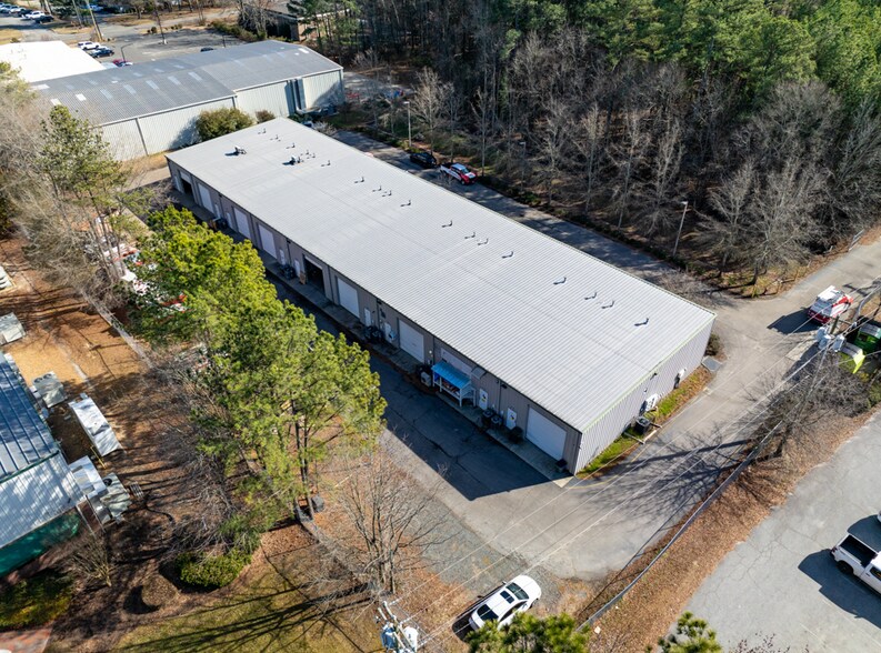 More Photos Of 4416 Bennett Memorial Rd, Durham Light Distribution For Sale