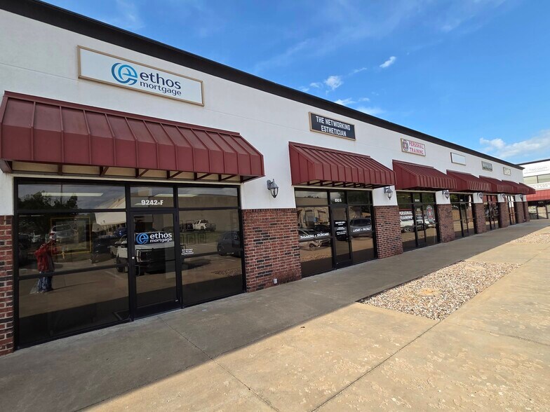 More Photos Of 9238-9242 S Sheridan Rd, Tulsa Unknown For Lease