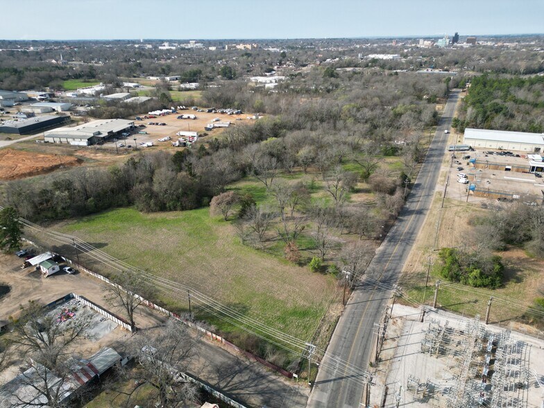 More Photos Of 2409-2423 E Commerce St, Tyler Land For Sale