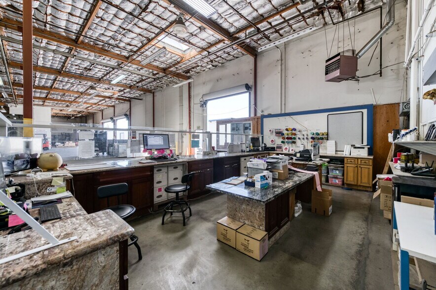 More Photos Of 5333 N Cornelia Ave, Fresno Warehouse For Sale