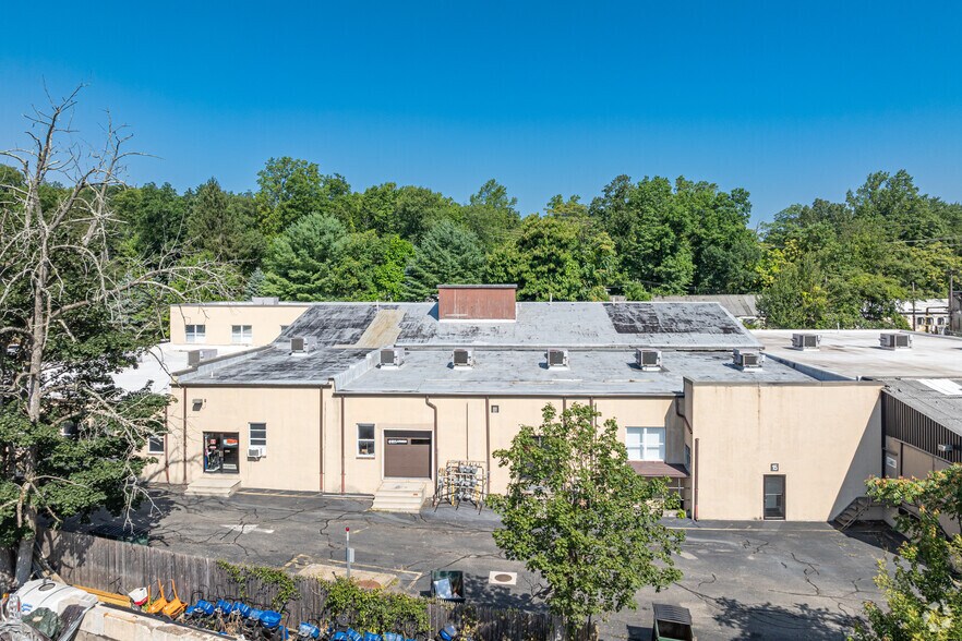 More Photos Of 50 Intervale Rd, Parsippany Manufacturing For Lease