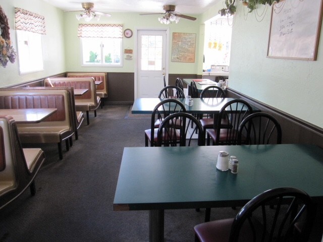 More Photos Of 413 Bank St, Lodi Restaurant For Sale