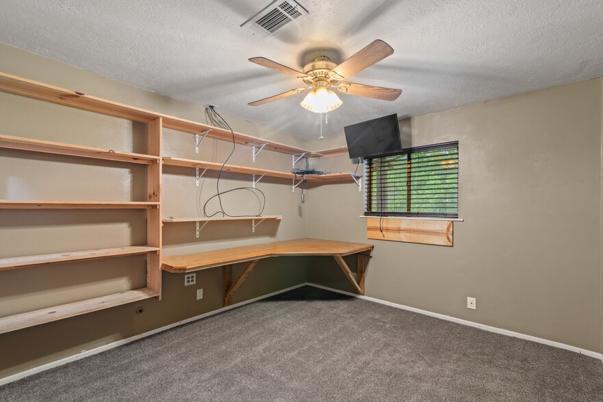 More Photos Of 18222 W FM 1097 Rd, Montgomery Flex For Lease