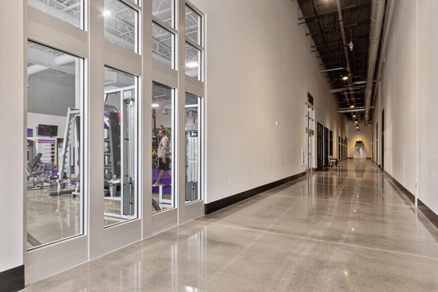 More Photos Of 1800 Plover Rd, Plover Unknown For Lease