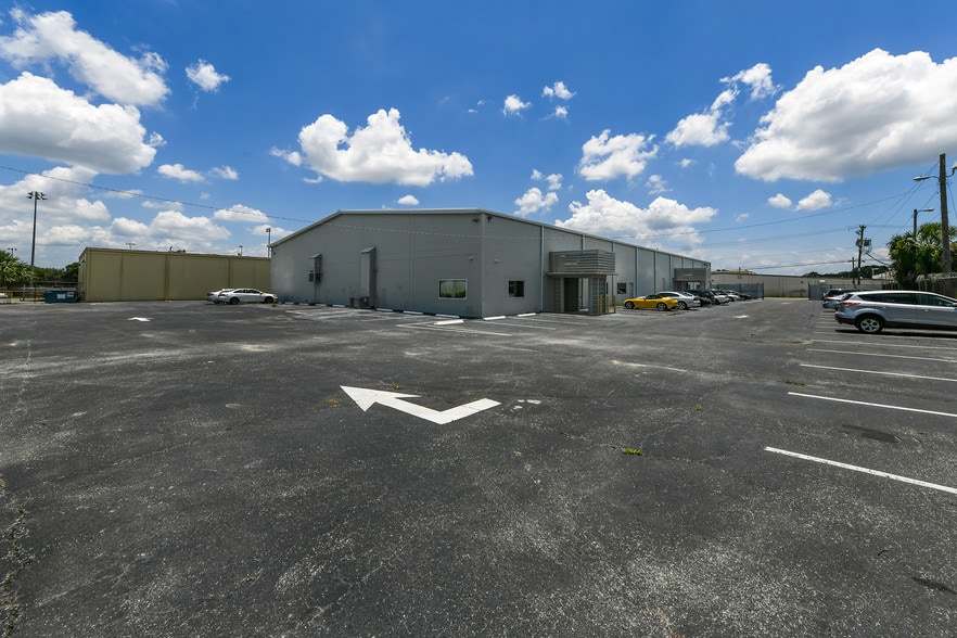 More Photos Of 2313 W Violet, Tampa Medical For Lease