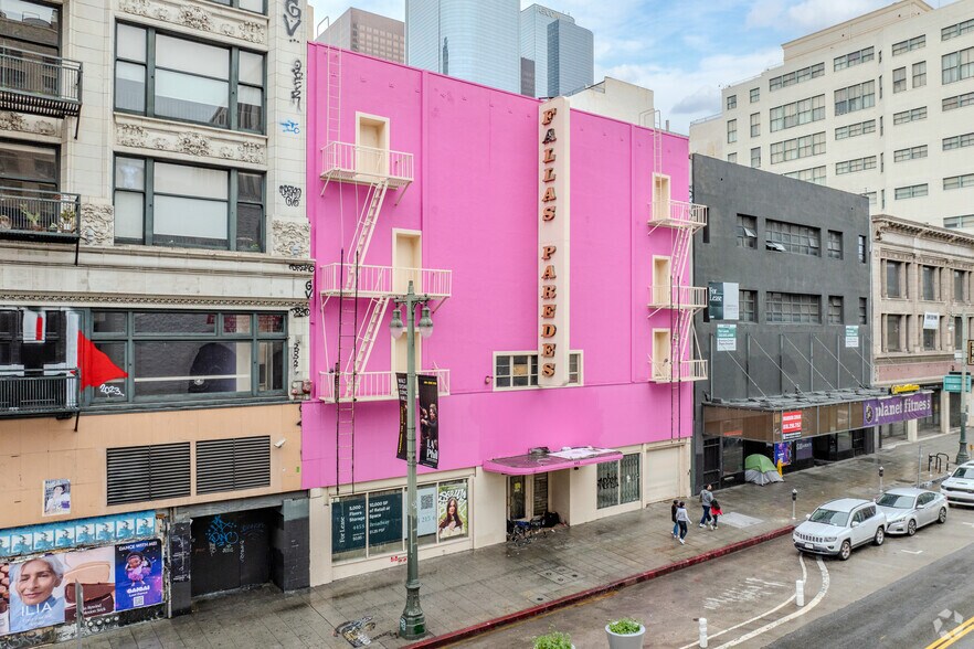More Photos Of 445 S Broadway, Los Angeles Storefront Retail Office For Lease