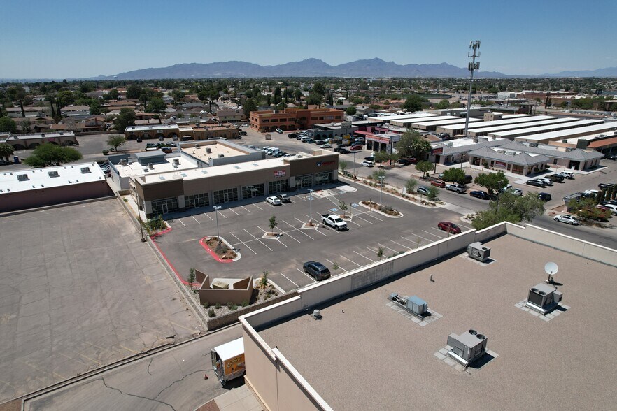 More Photos Of 10970 Ben Crenshaw dr, El Paso Storefront For Lease