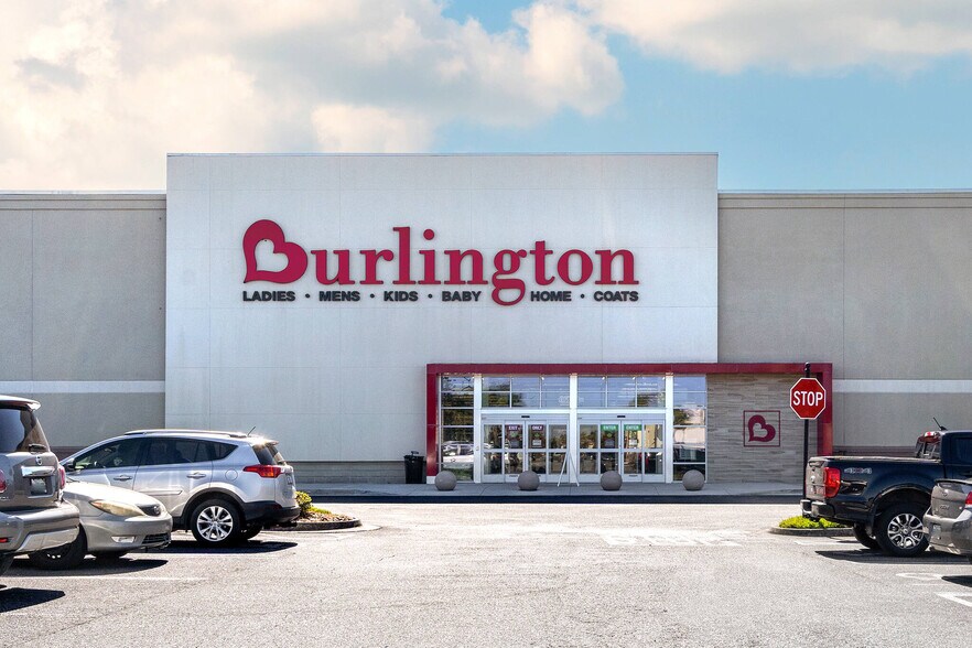 More Photos Of 13249-13275 City Square Dr, Jacksonville Unknown For Lease