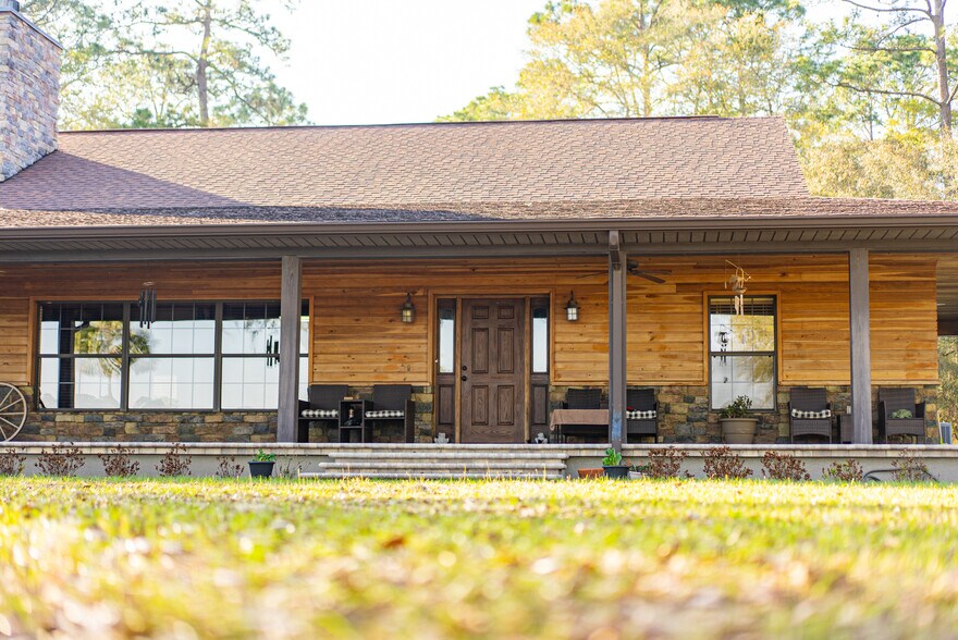 More Photos Of 8600 NE 147th Avenue Rd, Silver Springs Lodge Meeting Hall For Sale
