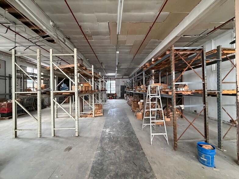 More Photos Of 34-19 10th St, Astoria Manufacturing For Sale