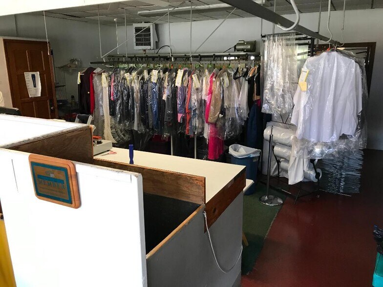 More Photos Of 4145 Brownsville Rd, Pittsburgh Storefront For Sale