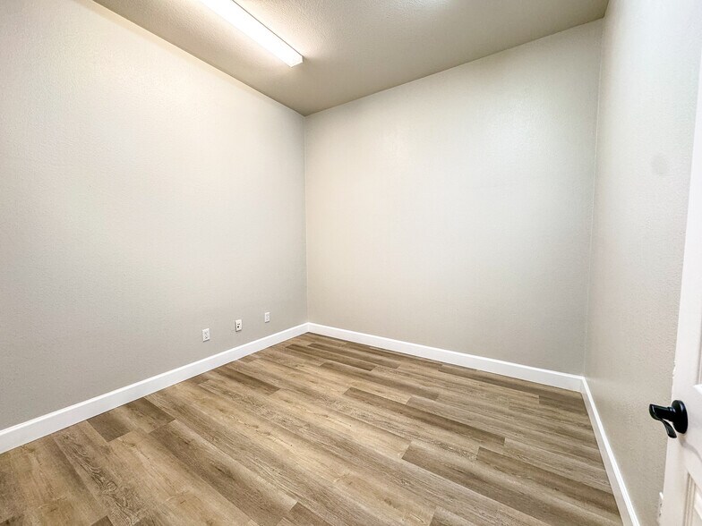 More Photos Of 2251 Double Creek Dr, Round Rock Medical For Lease