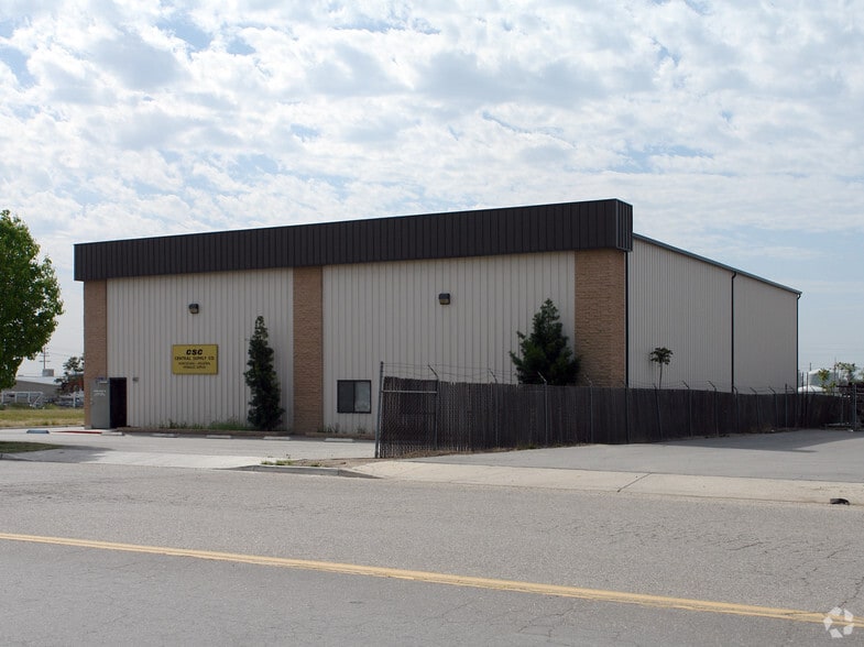 Primary Photo Of 6657 Meany Ave, Bakersfield Warehouse For Sale