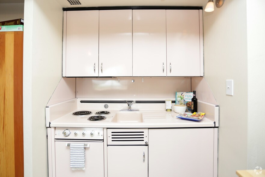 More Photos Of 320 N 22nd St, Omaha Apartments For Sale