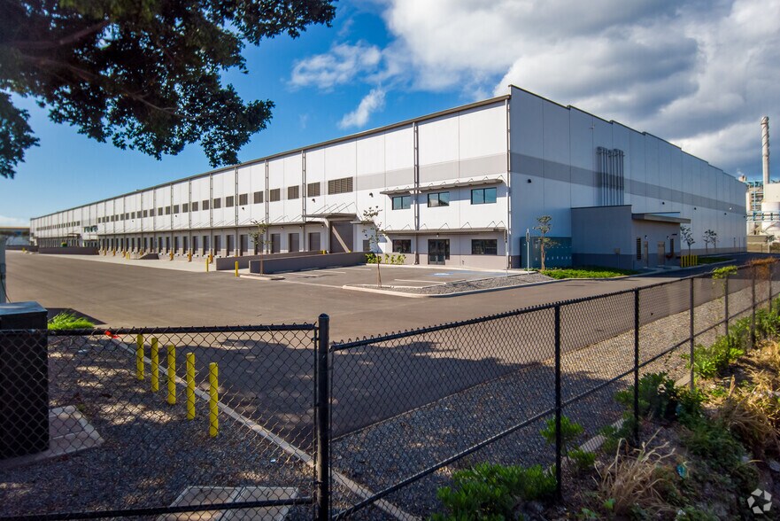 More Photos Of 91-150 Hanua St, Kapolei Warehouse For Lease