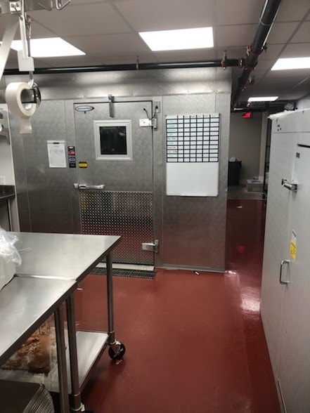 More Photos Of 28 Market St, Warren Theater Concert Hall For Sale