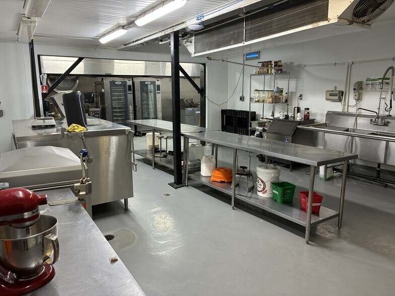 More Photos Of 1079-1085 W Morena Blvd, San Diego Refrigeration Cold Storage For Sale