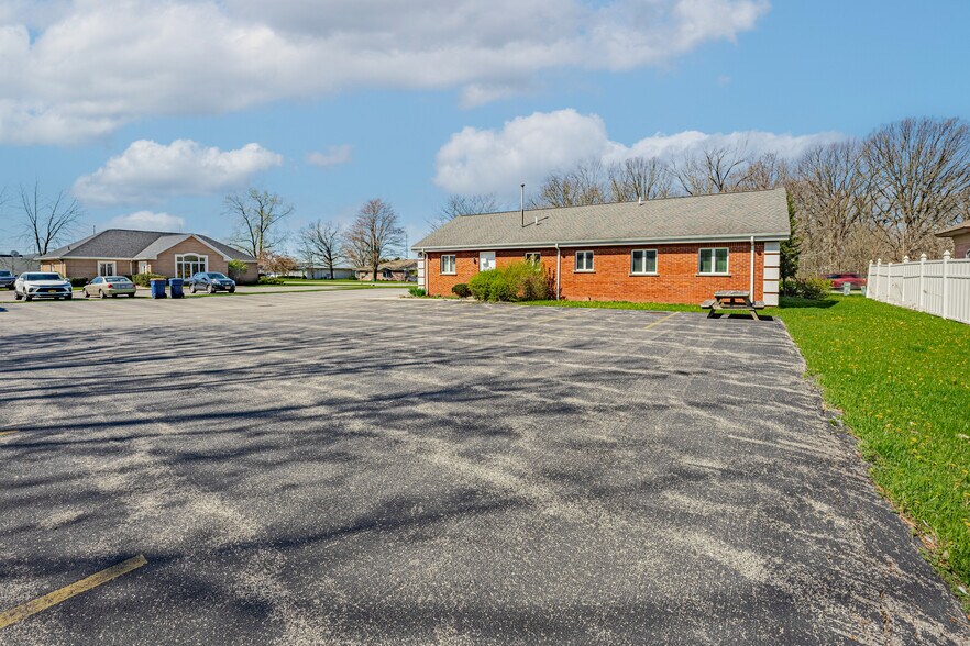 More Photos Of 822 Davison Rd, Lockport Coworking Space