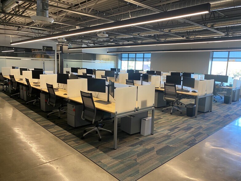 More Photos Of 1553 W 9000 S, West Jordan Department Store For Sale