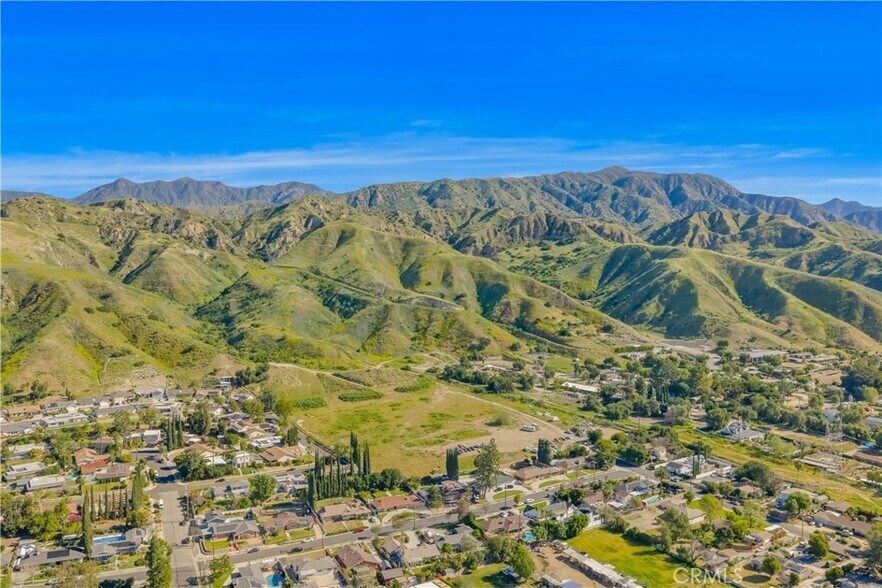 More Photos Of 11326 Wheatland Ave, Sylmar Land For Sale