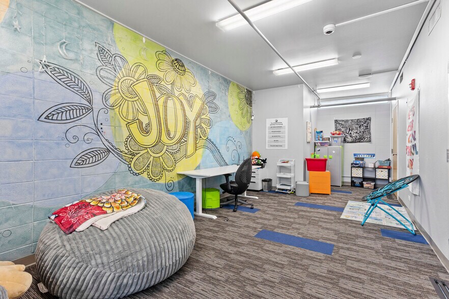 More Photos Of 611 W Columbia St, Pasco Office For Sale