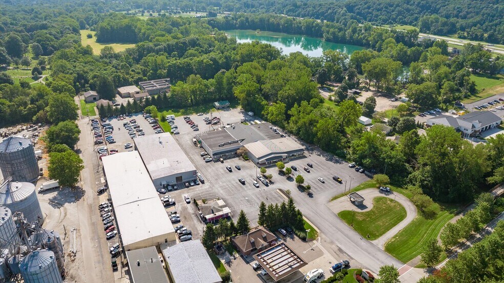 More Photos Of 484 S Main St, Granville Supermarket For Sale