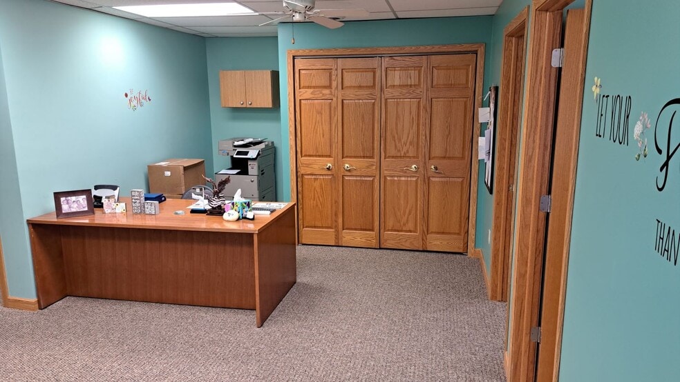 More Photos Of 203 W Arnold Ave, Arnold Office For Sale