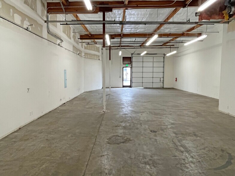 More Photos Of 6115-6125 State Farm Dr, Rohnert Park Light Manufacturing For Lease