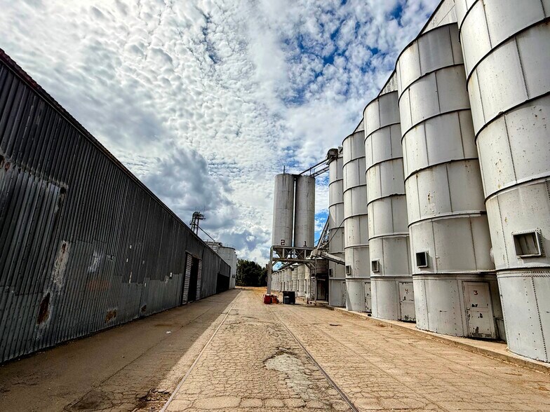 More Photos Of 14712 State Highway 160, Isleton Food Processing For Sale