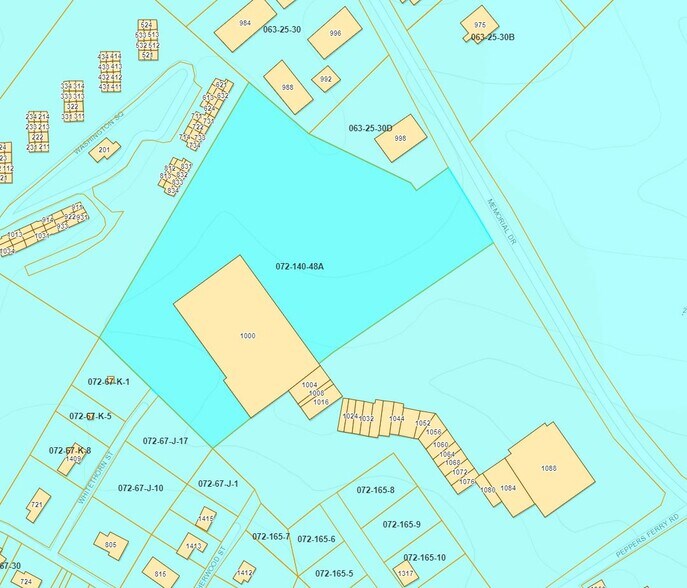 More Photos Of 1000-1088 Memorial Dr, Pulaski Department Store For Lease