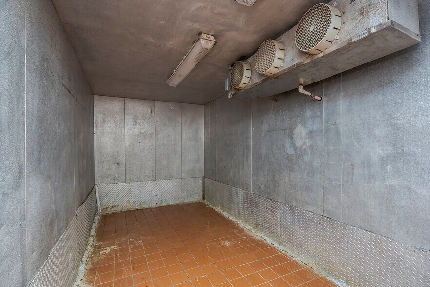 More Photos Of 241 Eastern Byp, Richmond Restaurant For Lease