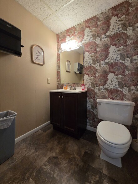 More Photos Of 2200 Foote Ave, Jamestown Medical For Sale