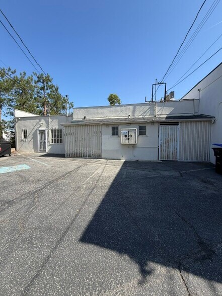 More Photos Of 3738 E Colorado Blvd, Pasadena Storefront Retail Office For Lease