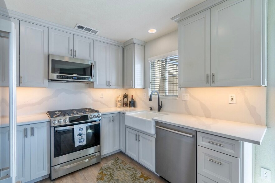 More Photos Of 6603 Lake Tulloch Pl, Copperopolis Restaurant For Sale