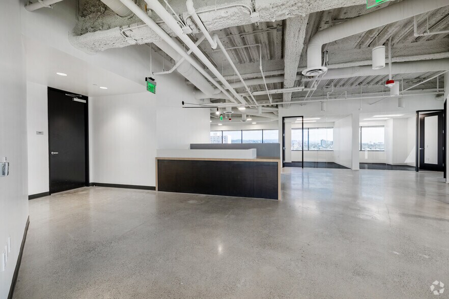 More Photos Of 401 Wilshire Blvd, Santa Monica Office For Lease