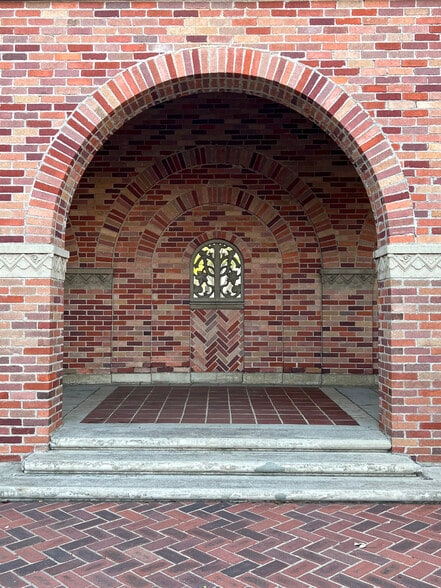 More Photos Of , South Pasadena Unknown For Sale