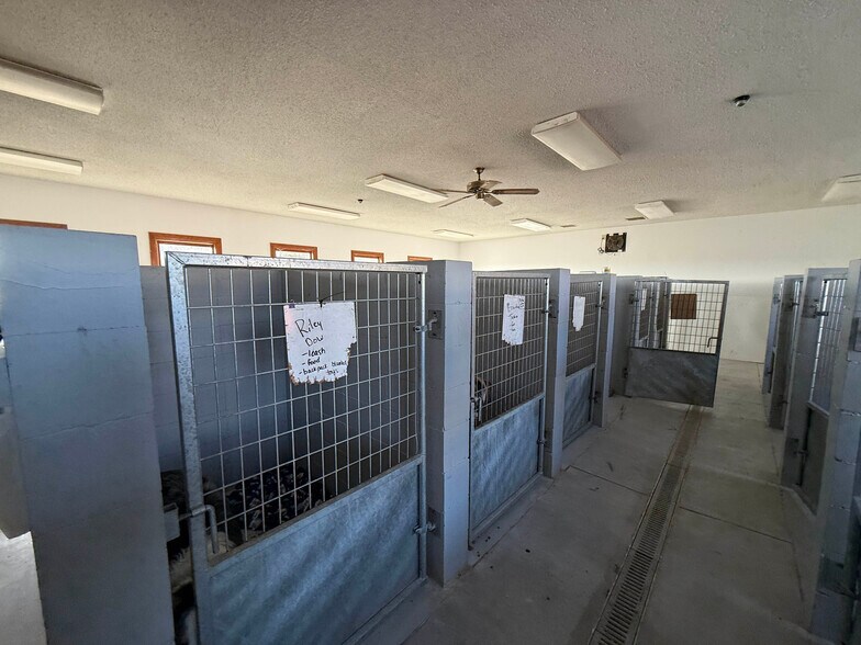 More Photos Of 44003 Road 801, Broken Bow Veterinarian Kennel For Sale