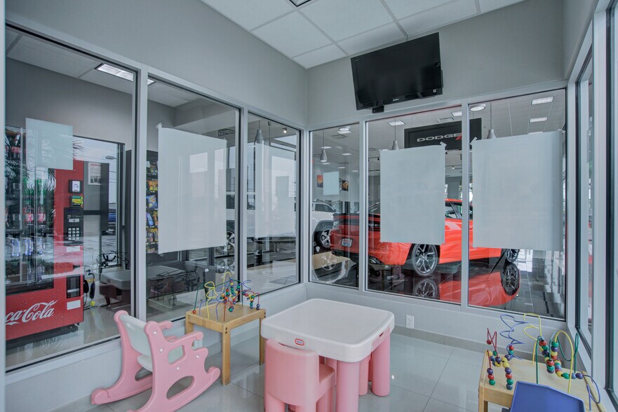 More Photos Of 2101 Central Blvd, Brownsville Auto Dealership For Sale