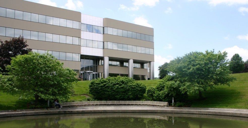 More Photos Of 2601 Fortune Cir E, Indianapolis Office For Sale