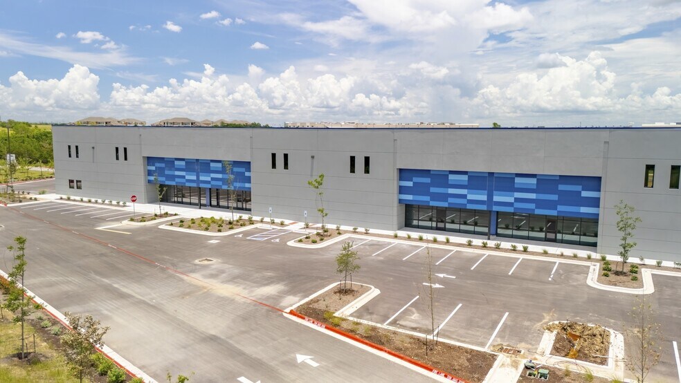 More Photos Of 15508 Impact Way, Pflugerville Warehouse For Lease