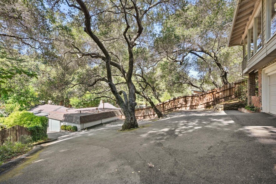 More Photos Of 135 Spring Grove Ave, San Rafael Multifamily For Sale