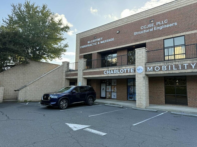 More Photos Of 852 Gold Hill Rd, Fort Mill Office For Sale