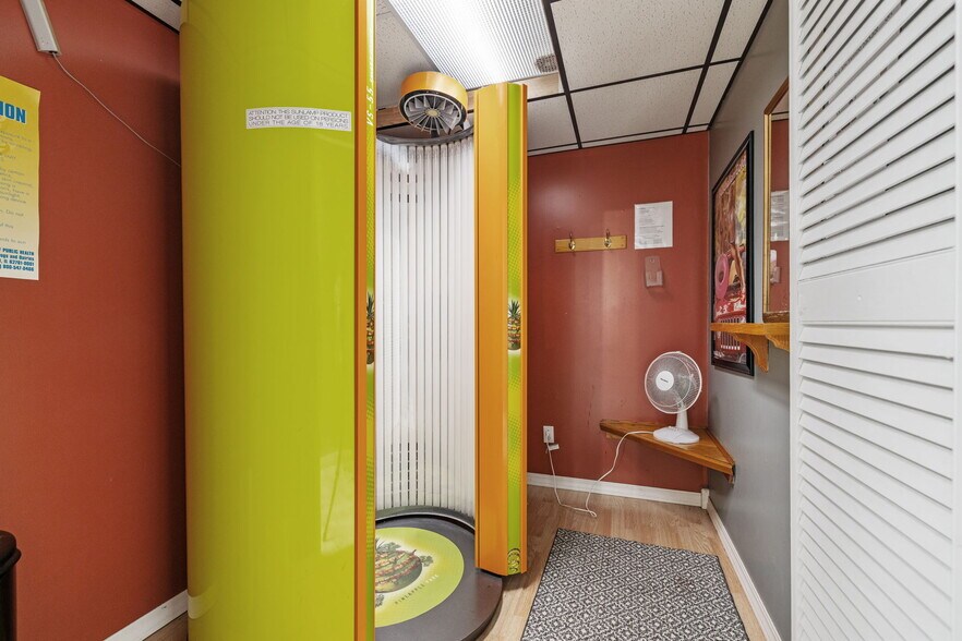 More Photos Of 605 W Baltimore St, Wilmington Storefront For Sale