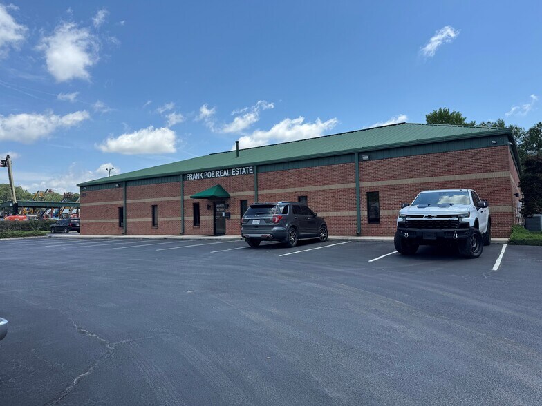 More Photos Of 6283 Park South Dr, Bessemer Office Residential For Lease