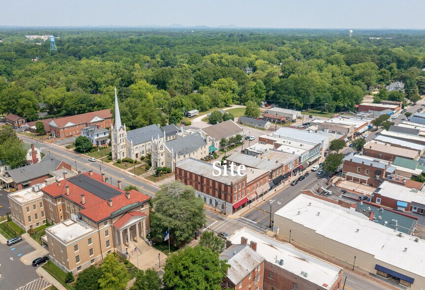 More Photos Of 1 N Congress St, York Storefront Retail Office For Lease