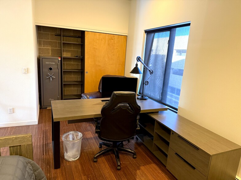 More Photos Of 11562 Colony Row, Broomfield Storefront Retail Residential For Sale