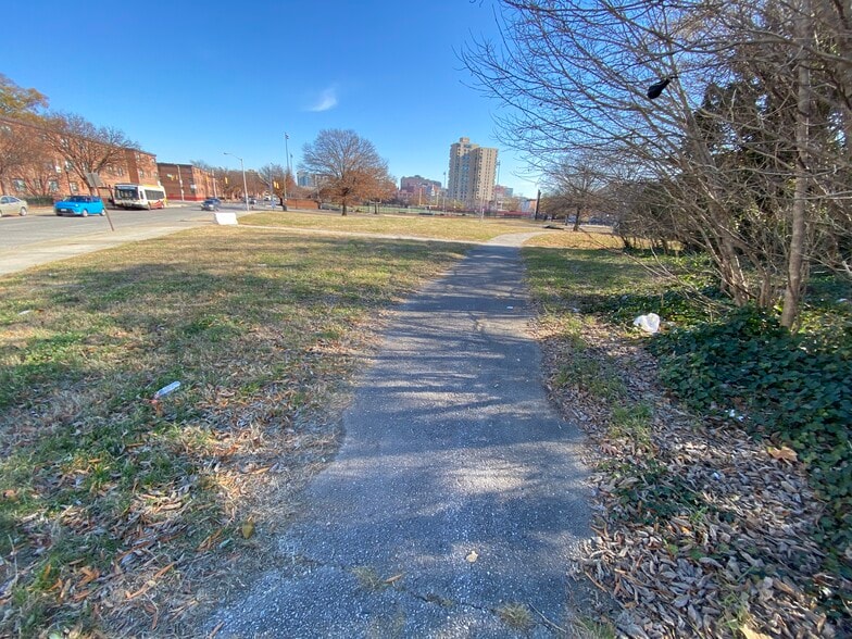 More Photos Of 926-938 E Monument St, Baltimore Warehouse For Sale