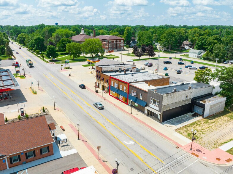 More Photos Of 115-117 N Shiawassee St, Corunna Storefront Retail Residential For Lease